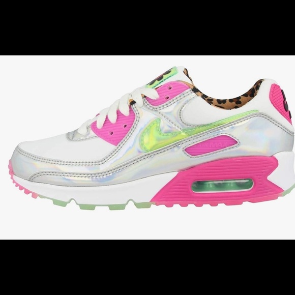 Air Max 90 LX Laser Fuchsia (Women’s, Size 8) - Picture 6 of 15